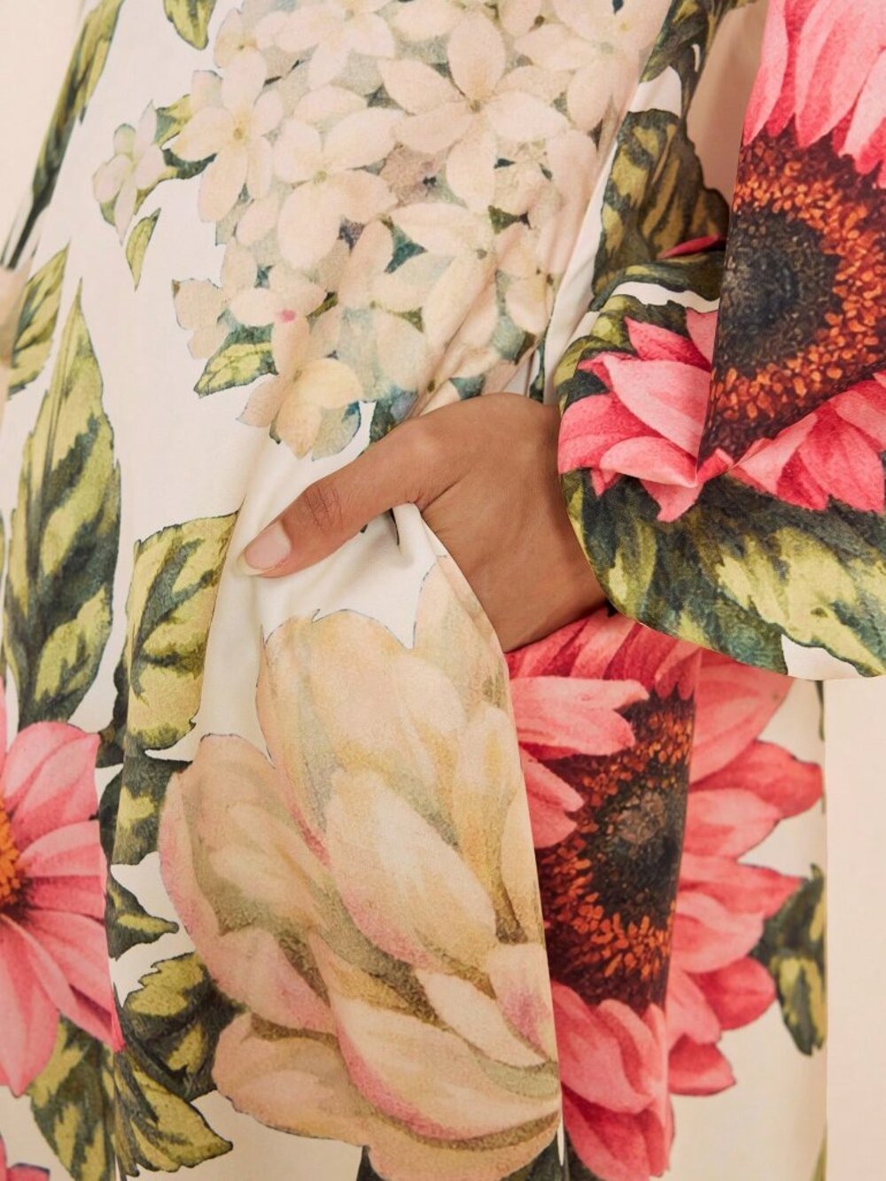 Multicolor Boho Women's V-Neck Long Sleeve Twist Knot Dress with Tropical Print - Picture 8 of 9